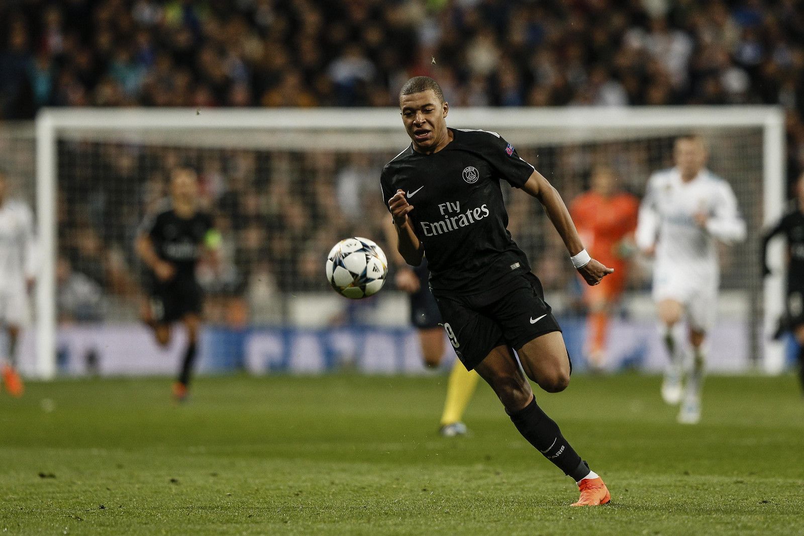 欧冠战报：戈登传射，格里马尔多绝平，勒沃库森2-2平纽卡（欧冠综述：戈登一传一射，格里马尔多补时扳平，勒沃库森2-2战平纽卡斯尔）