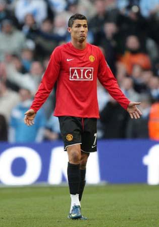 官方：西班牙名哨“平方哥”将执法欧冠利物浦vs埃因霍温（官方确认：西班牙名裁“平方哥”将吹罚欧冠利物浦对阵埃因霍温）