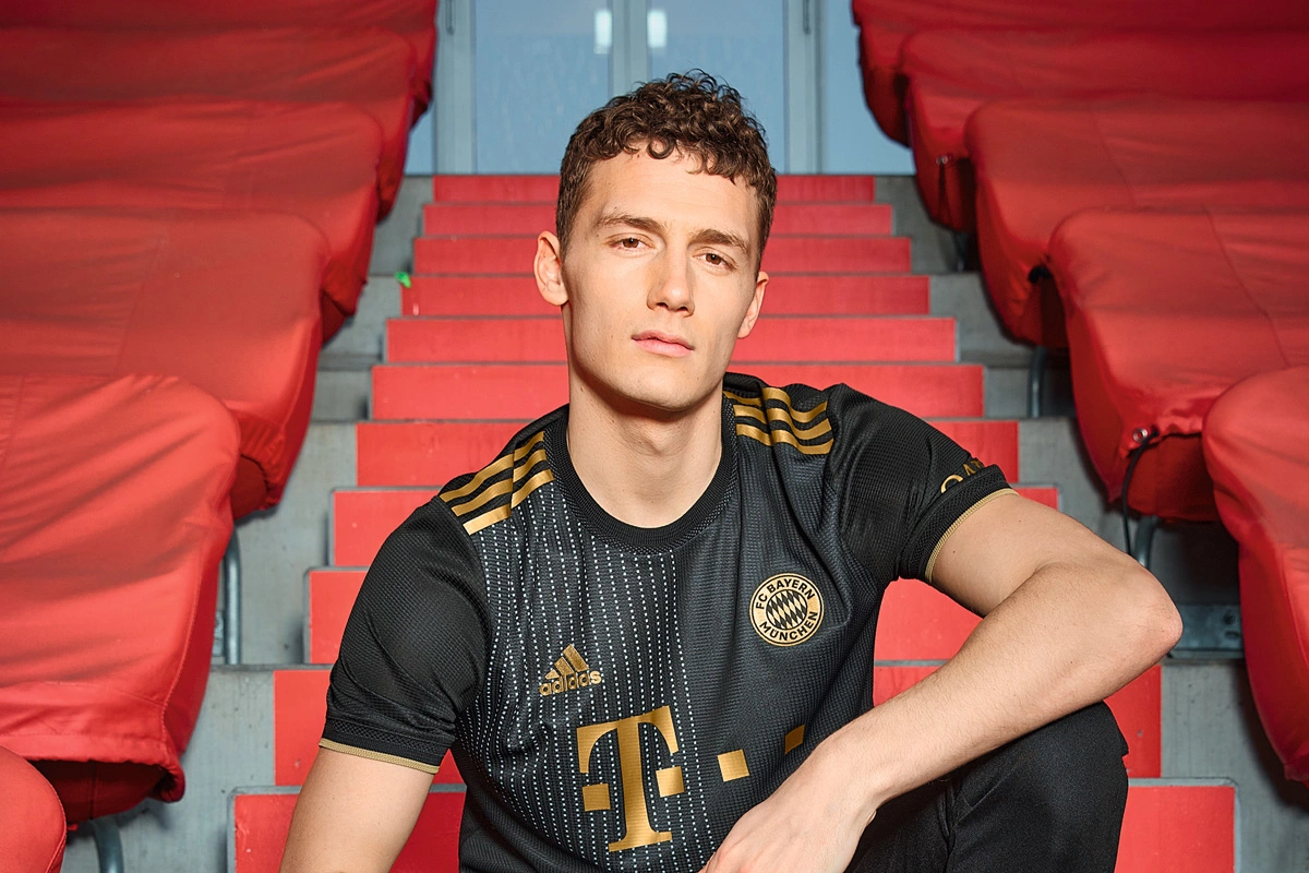 12月5日NBA焦点战：森林狼再遇鹈鹕，詹姆斯带队战猛龙（12月5日NBA焦点对决：森林狼再碰鹈鹕，詹姆斯率队挑战猛龙）