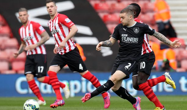 翻新太贵，维罗纳市长托马西提出把维罗纳现主场直接拆除再重建（翻新成本过高，维罗纳市长托马西建议将现有主场拆除重建）