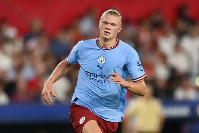 孔蒂：卡拉巴赫是这赛季的欧冠黑马；卢卡库还没做好复出准备（孔蒂称卡拉巴赫是本季欧冠黑马，卢卡库尚未做好复出准备）