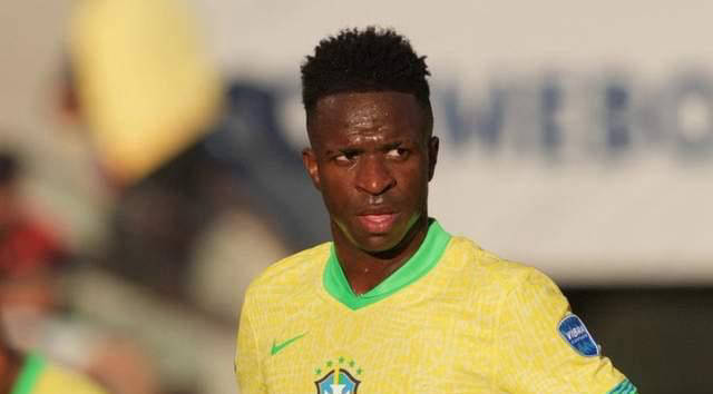 曼纳：德布劳内的受伤对我们打击很大，正在寻找合适的替代者（曼纳：德布劳内伤停重创球队，我们正物色合适替代者）