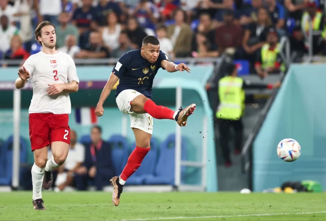 篮球湖人球员关键三分命中率高（湖人球员关键时刻三分命中率出众）