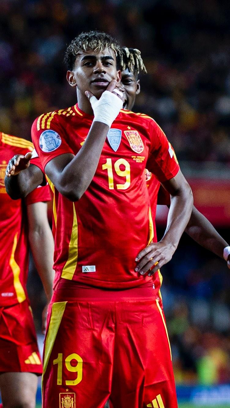 火箭哈登末节爆发连得15分（火箭核心哈登末节发威 连拿15分）