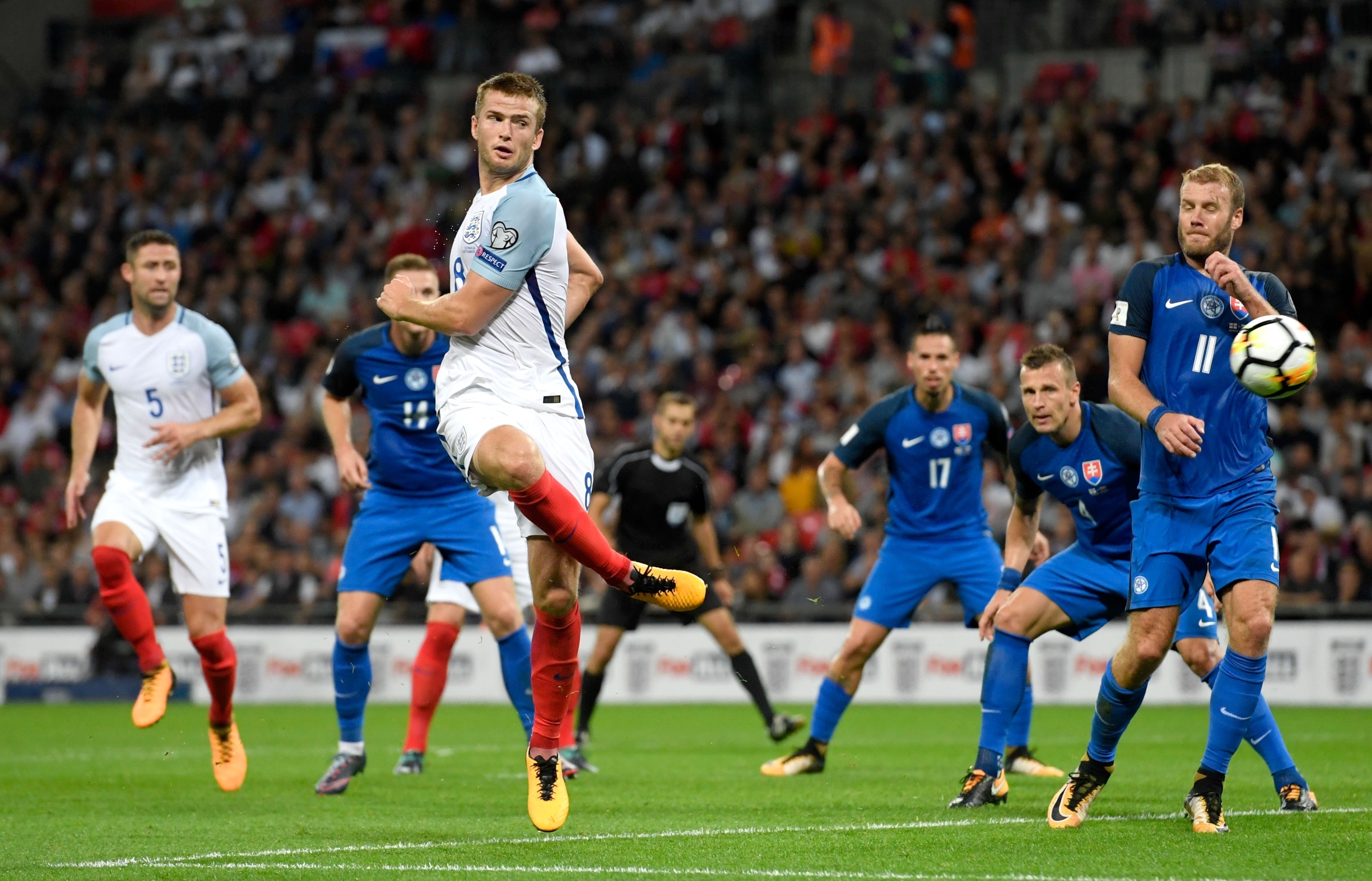 恩佐：我没法去国家队了，过去四个月我的膝盖一直有问题