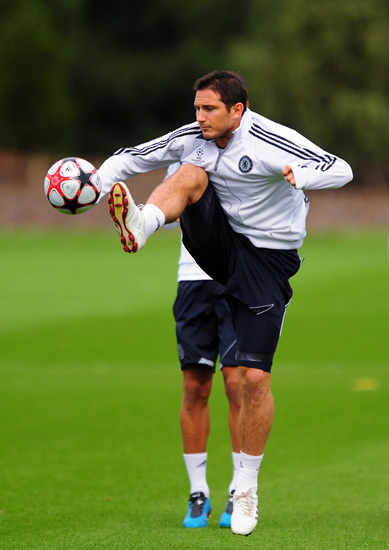 意甲俱乐部球衣胸前广告赞助费TOP10：米兰双雄3000万并列第1（意甲球衣胸前赞助费前十榜：米兰双雄以3000万并列第一）