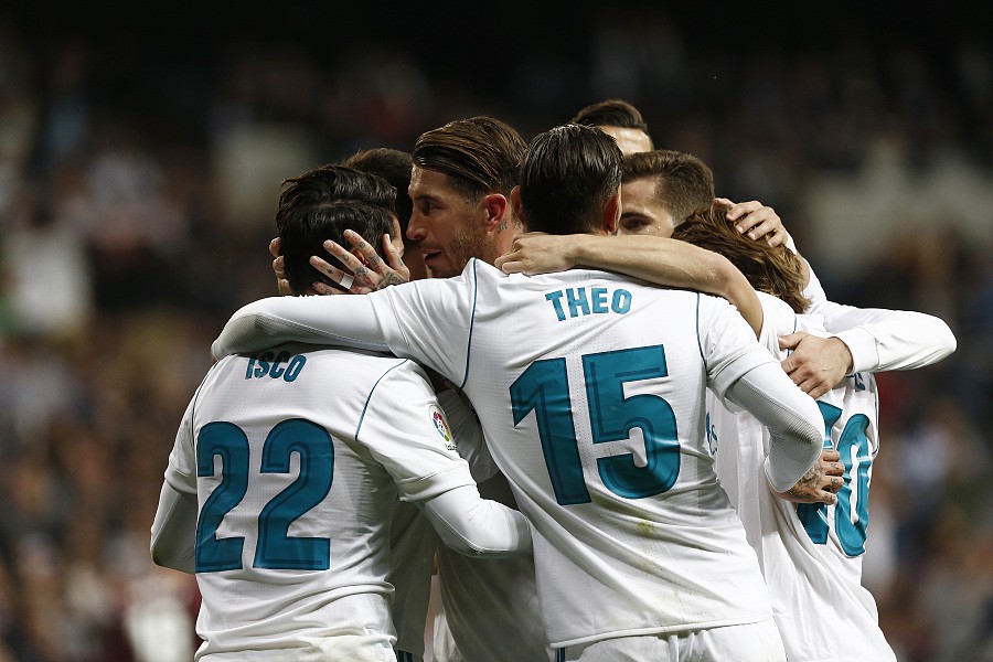 意媒：桑德兰想先租后买从米兰签圣地亚哥，已联系球员经纪人（意媒：桑德兰欲从米兰引进圣地亚哥，采取先租后买方案，已与其经纪人接洽）