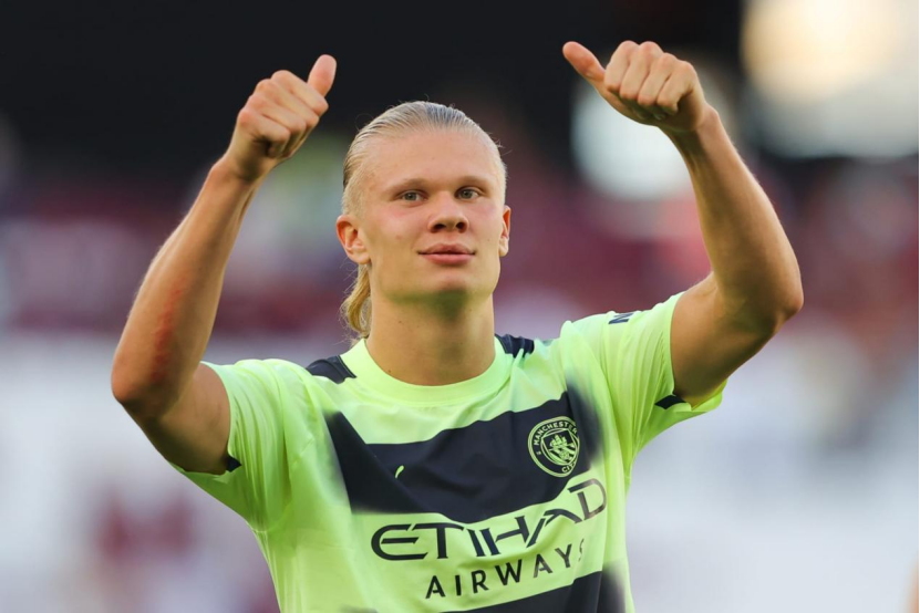 前锋远射破门，比分被重新点燃