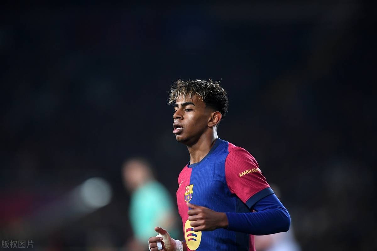 湖人vs猛龙首发：里夫斯搭档詹皇PK英格拉姆&巴恩斯（湖人战猛龙首发：詹皇联手里夫斯，对阵英格拉姆与巴恩斯）