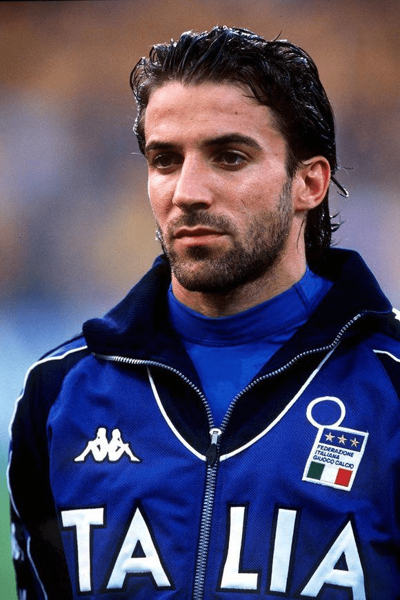 北青：新国足考虑1月初展开集训，分为国内国外两阶段进行（北青：新国足计划于1月初开启集训，分国内与海外两阶段进行）