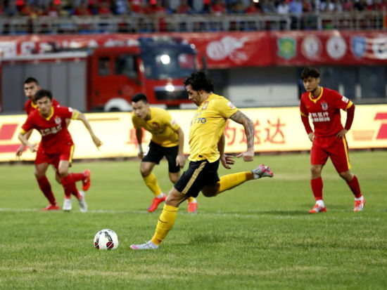 官方：汉堡队长波尔森左脚踝韧带撕裂，预计将缺席数周（官方消息：汉堡队长波尔森左踝韧带撕裂，预计缺阵数周）