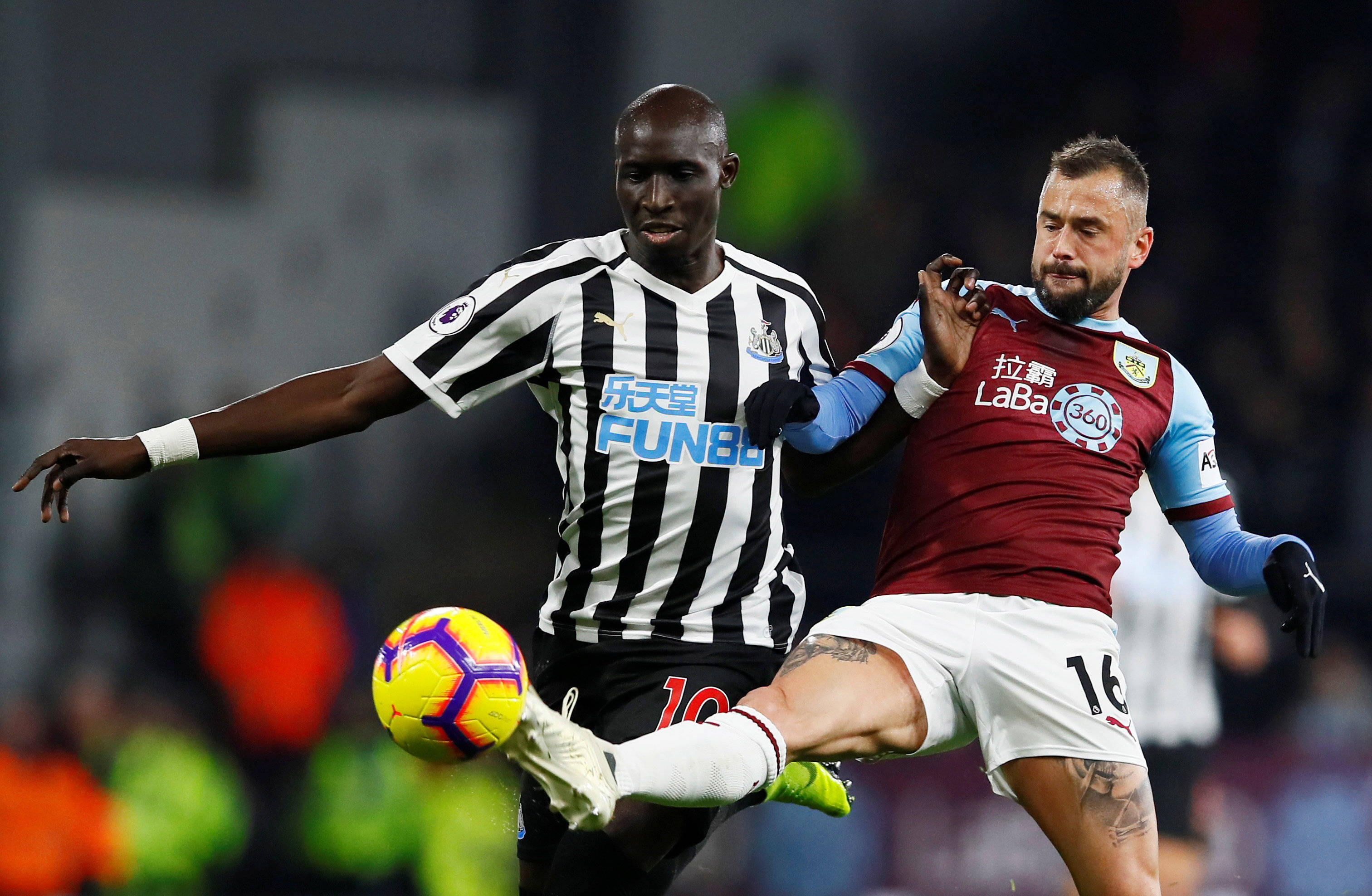 跟队：齐尔克泽经纪人愿推迟拿佣金促城其转会罗马（队记：齐尔克泽经纪人愿延迟收佣，助其转投罗马）