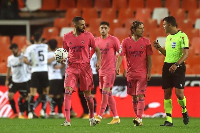 拉菲尼亚：很失望没拿到金球奖，第五名是荣誉但我期望更高